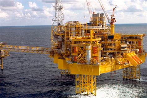 total recrutement plateforme pétrolière.